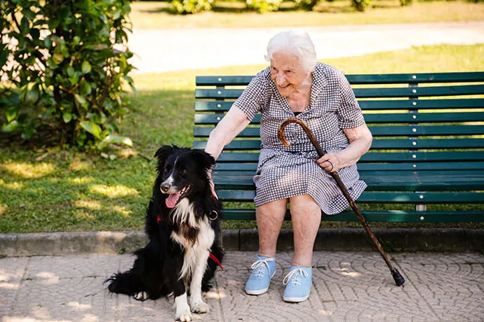 Il segreto per vivere 108 anni. Adottare cani e non fare figli
